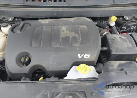 2019 Dodge Journey Crossroad z USA, uszkodzony, nr VIN 3C4PDCGG2KT763506